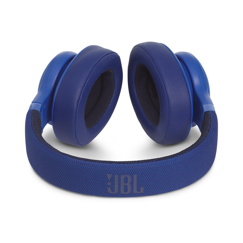 JBL E55BT - Blue - Wireless over-ear headphones - Detailshot 3 image number null