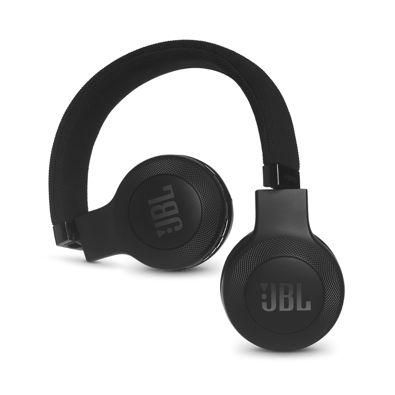 JBL E45BT