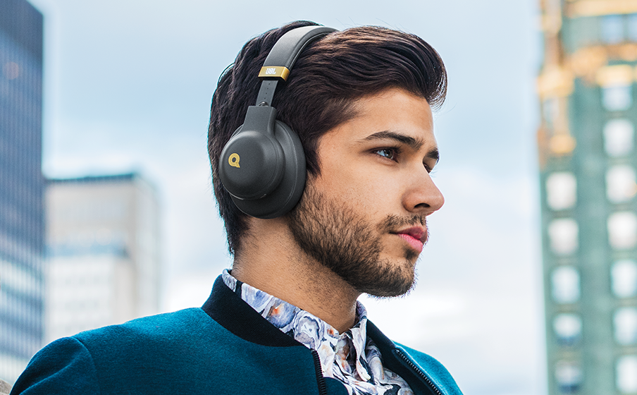 JBL E55BT Quincy Edition Голосовые подсказки Куинси - Image