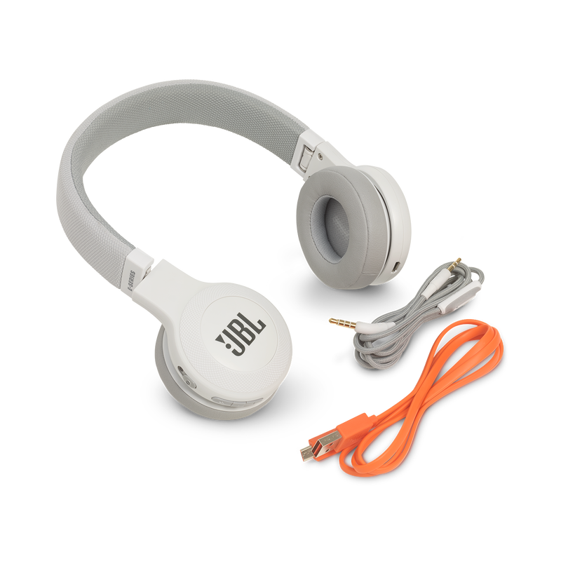 JBL E45BT - White - Wireless on-ear headphones - Detailshot 4 image number null