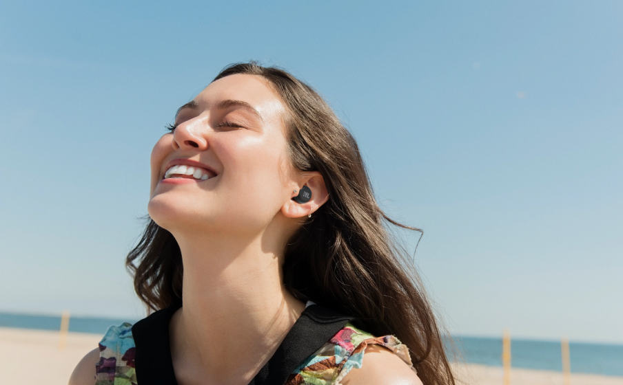 JBL Live Free NC+ TWS Фирменный звук JBL - Image
