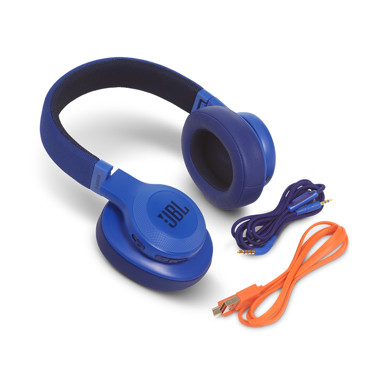 JBL E55BT - Blue - Wireless over-ear headphones - Detailshot 5 image number null