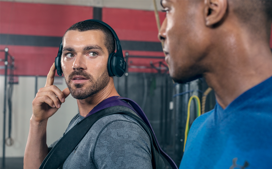 UA Sport Wireless Train – Engineered by JBL Многофункциональная кнопка TalkThru - Image