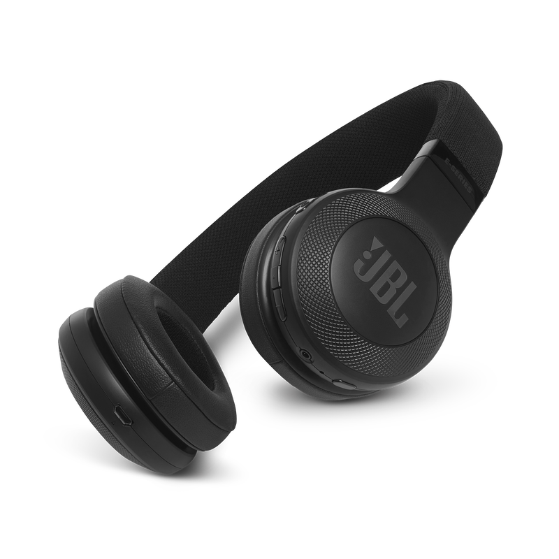 JBL E45BT