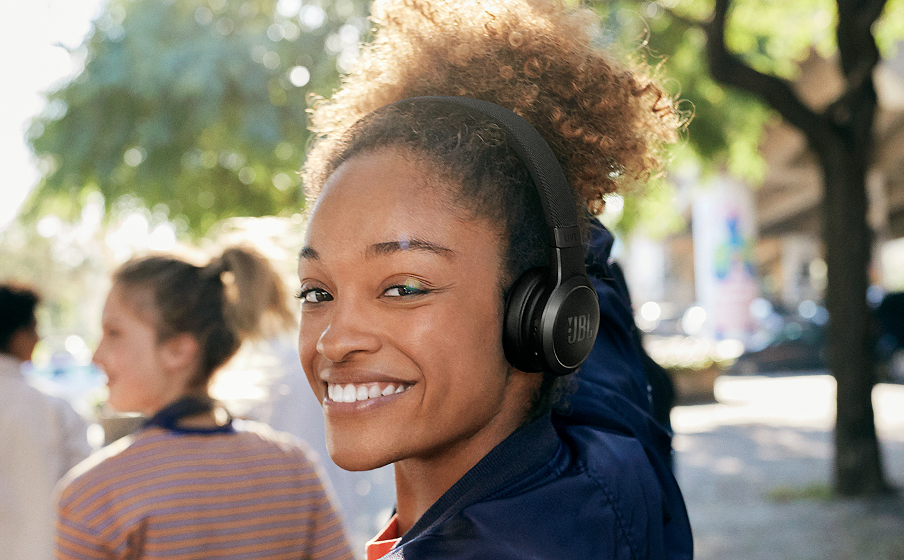 JBL Live 460NC