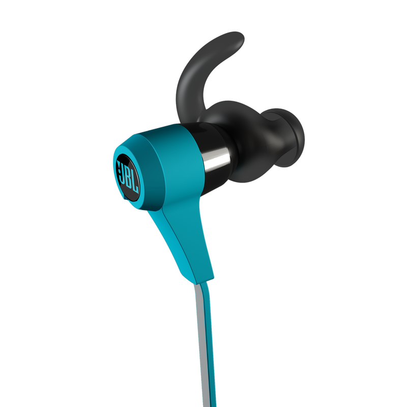 Synchros Reflect BT - Blue - Lightest Bluetooth Sport Earphones - Detailshot 2 image number null
